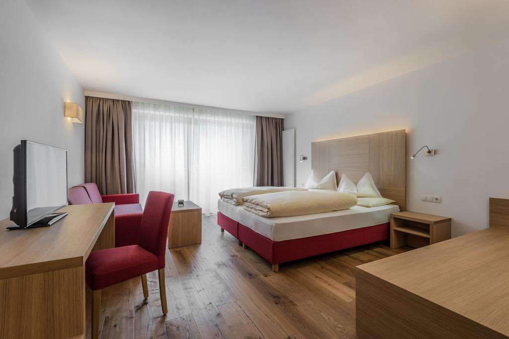 Hotel Miramonti Бадия Номер фото