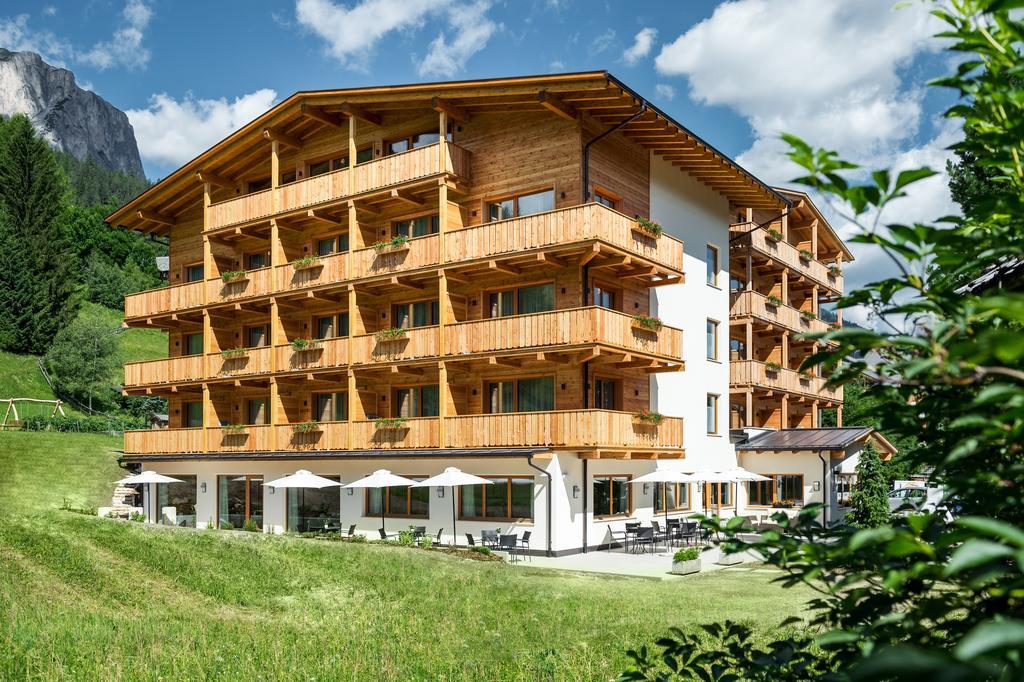 Hotel Miramonti Бадия Экстерьер фото