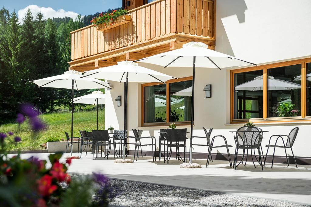 Hotel Miramonti Бадия Экстерьер фото